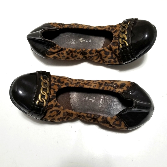 MEPHISTO Alison Leopard Print Suede Ballet Flats. Sz. 7.5. - Picture 3 of 11